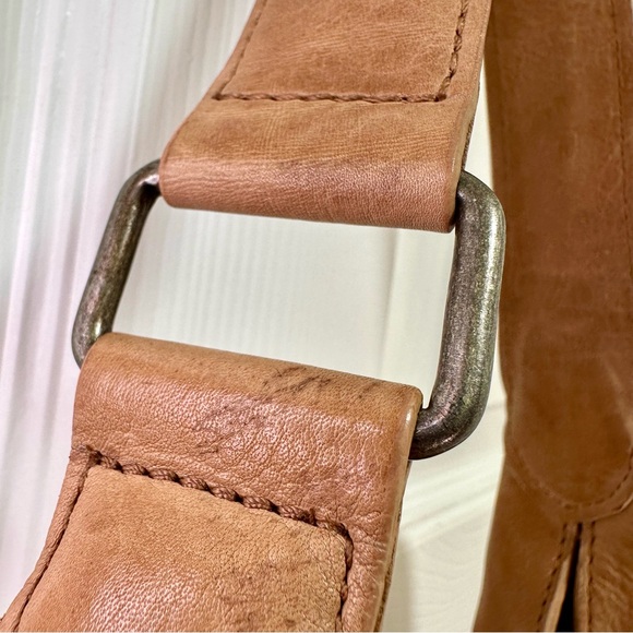 Genuine Leather Hobo Bag | One Size | Tan | NWT 👜 - Picture 7 of 15